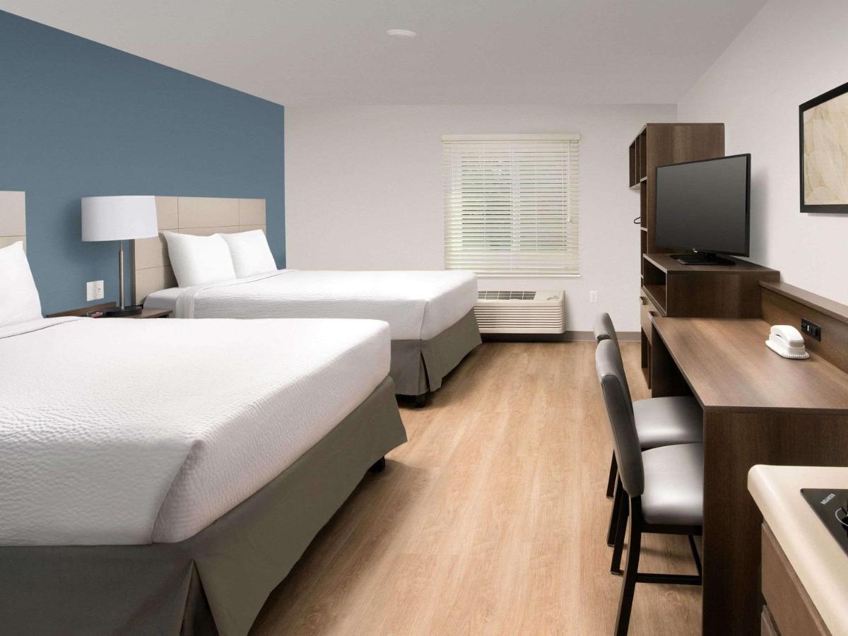 Standard Queen Room with Two Queen Beds - Non Smoking